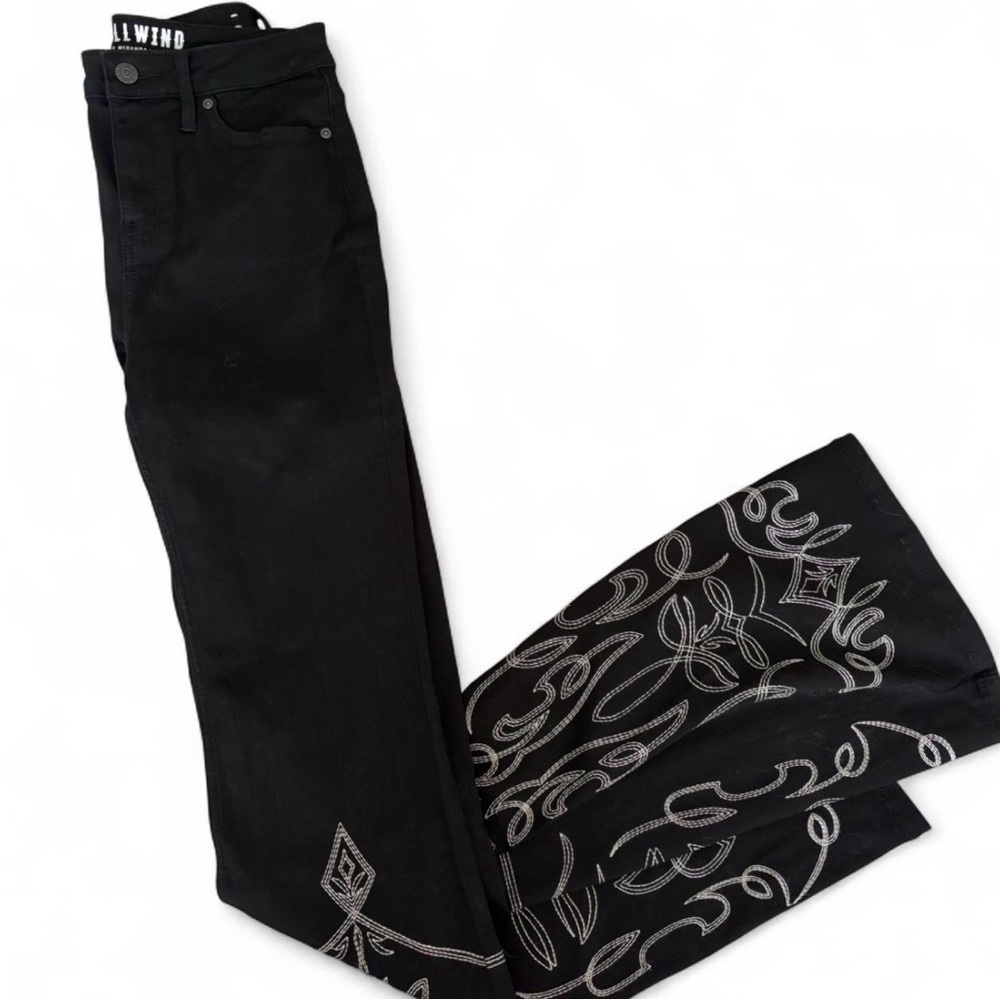 Like New Idyllwind Flare Jeans with Embroidery